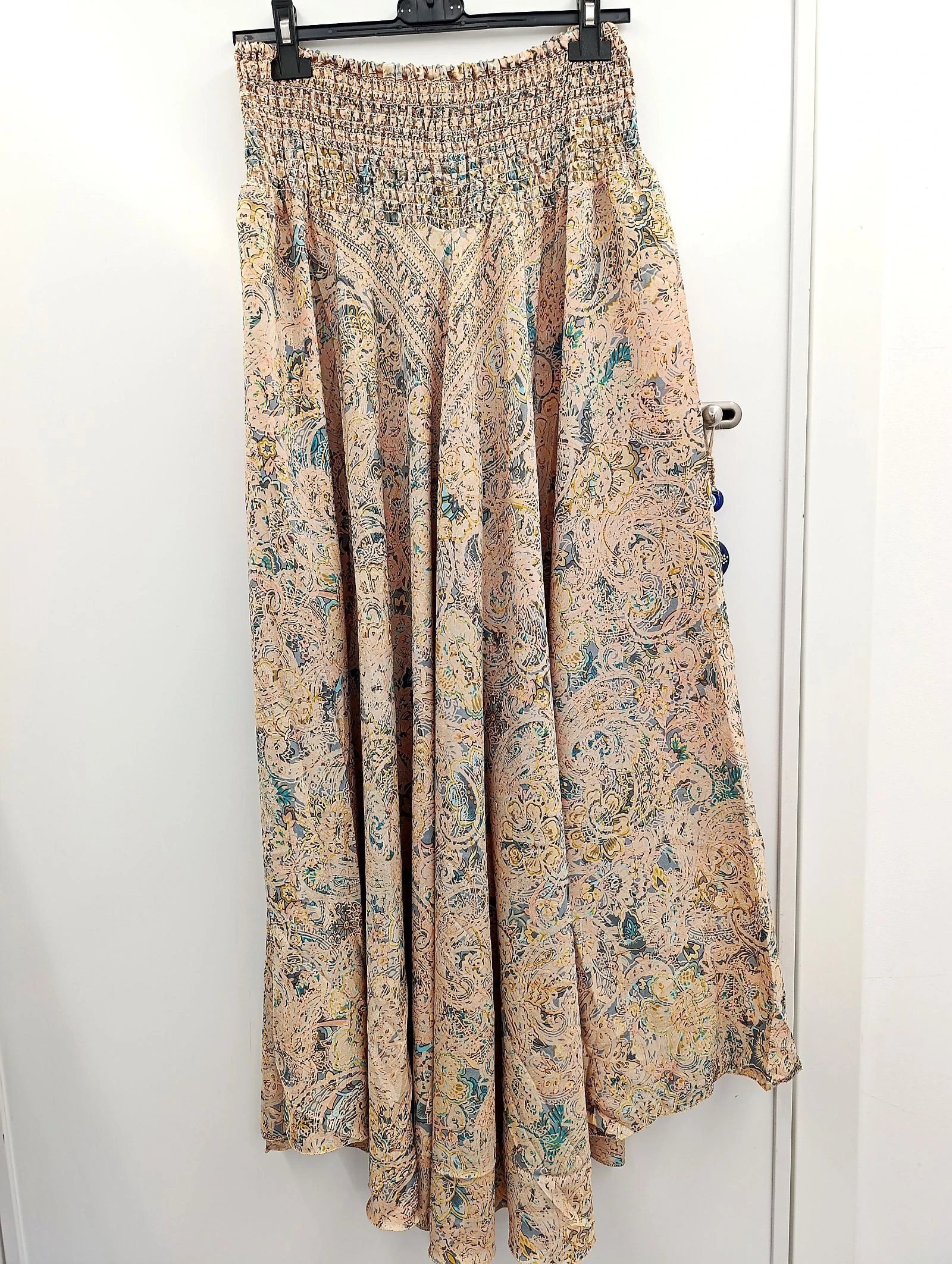 Pantalón Palazzo beige seda  – photo 2